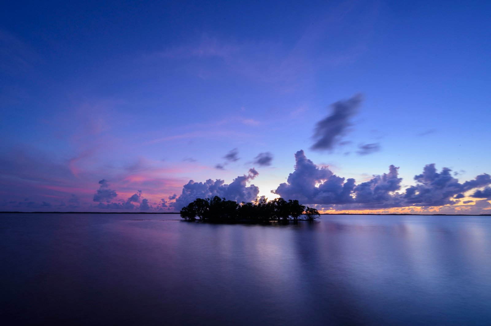 Biscayne Bay Sunset (Courtesy Greater Miami Convention & Visitors Bureau)