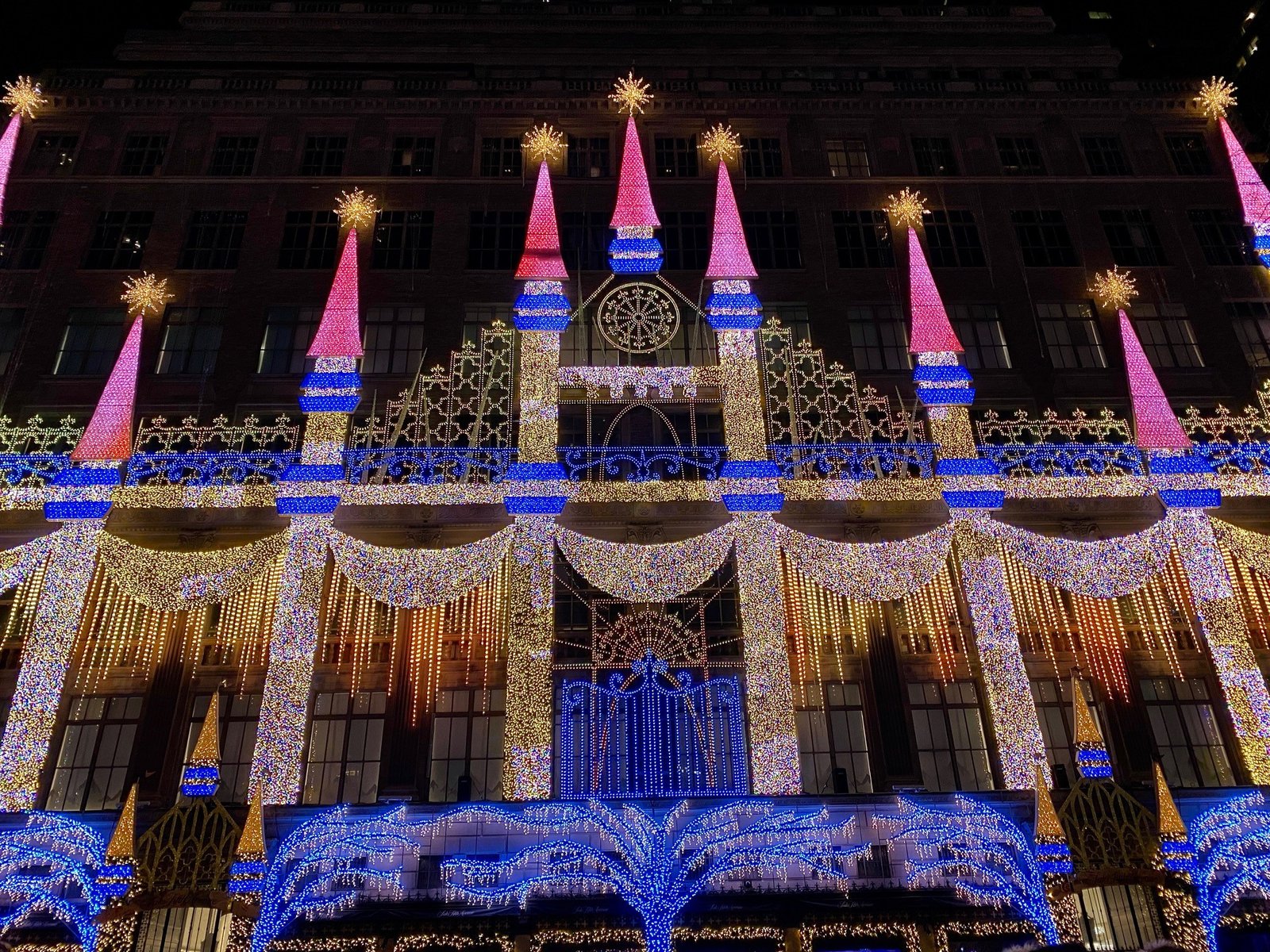 The music and light show on the façade of Saks Fifth Avenue is a must-see | 