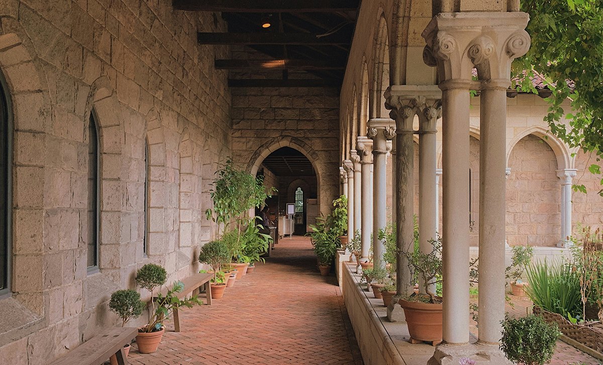 The Met Cloisters (ยฉArtem XCX)