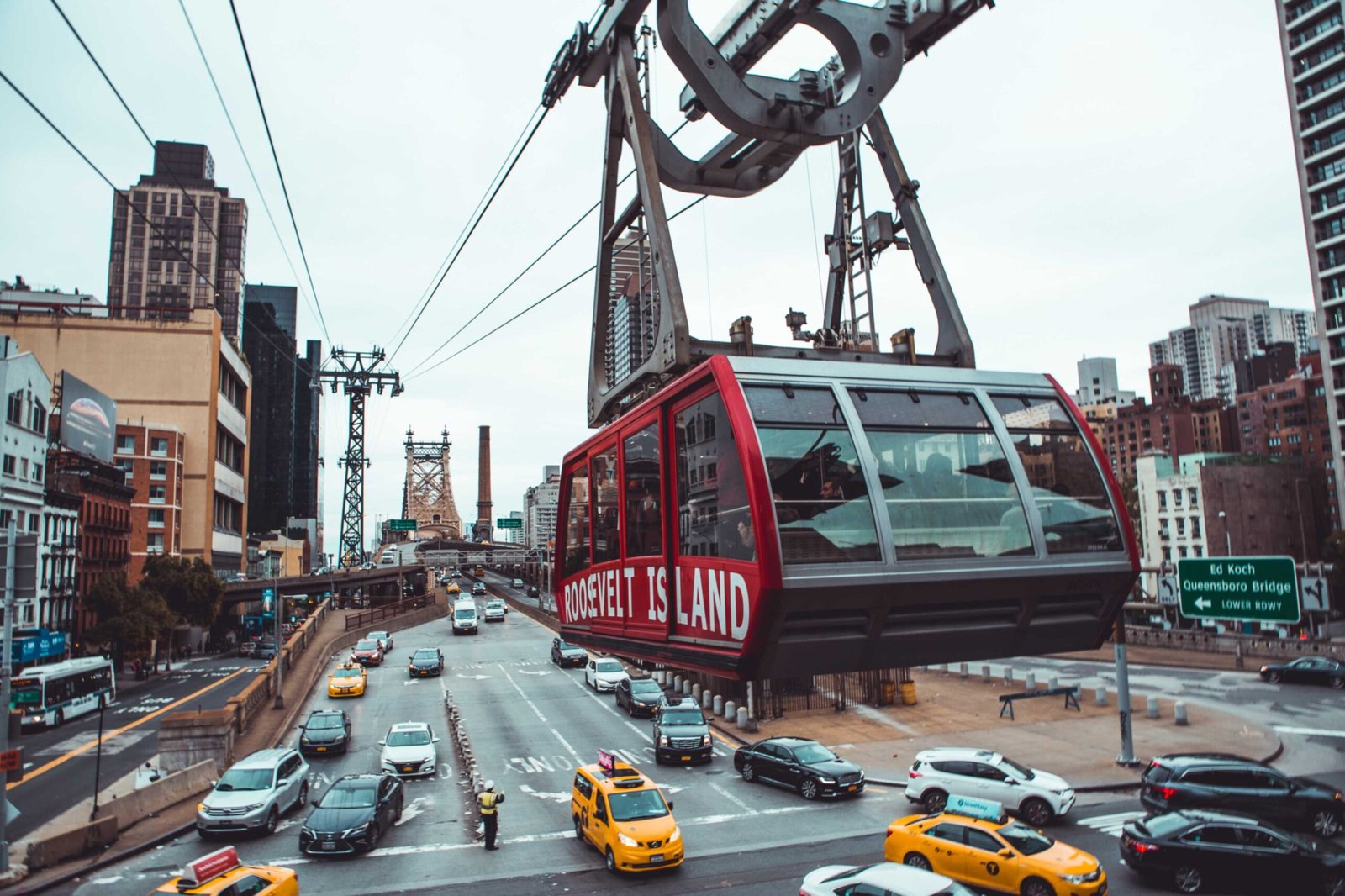 Roosevelt Island Tram (ยฉPatrick T Kindt)