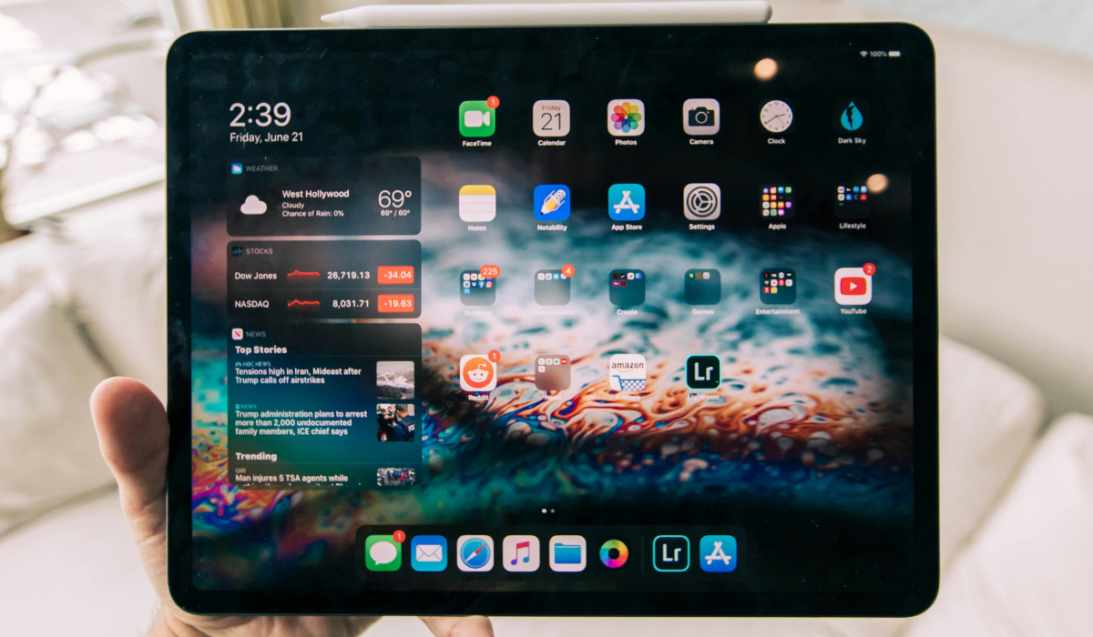 iPad (ยฉRoberto Nickson)