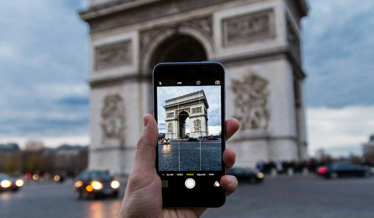iPhone (ยฉSebastien Gabriel)