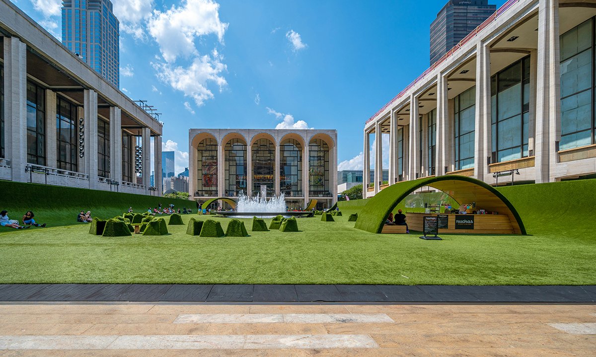 Lincoln Center (©Ben Michel)