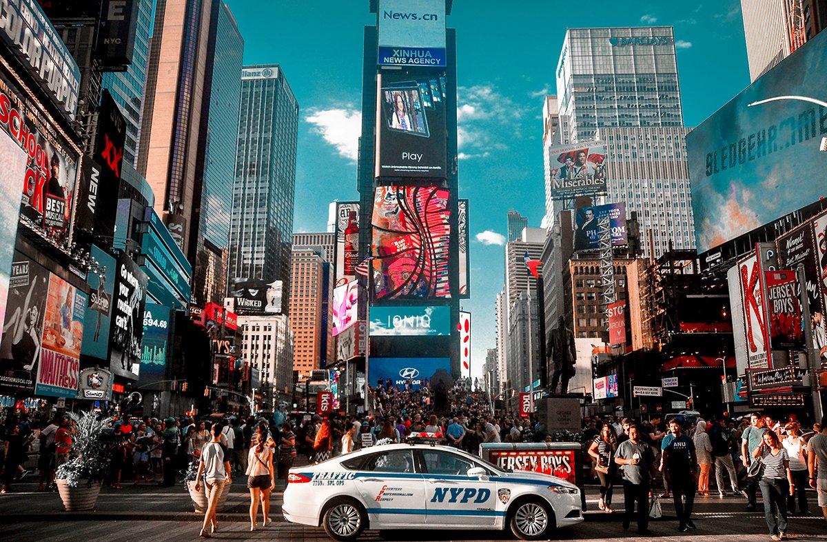 Times Square (©Victor He)