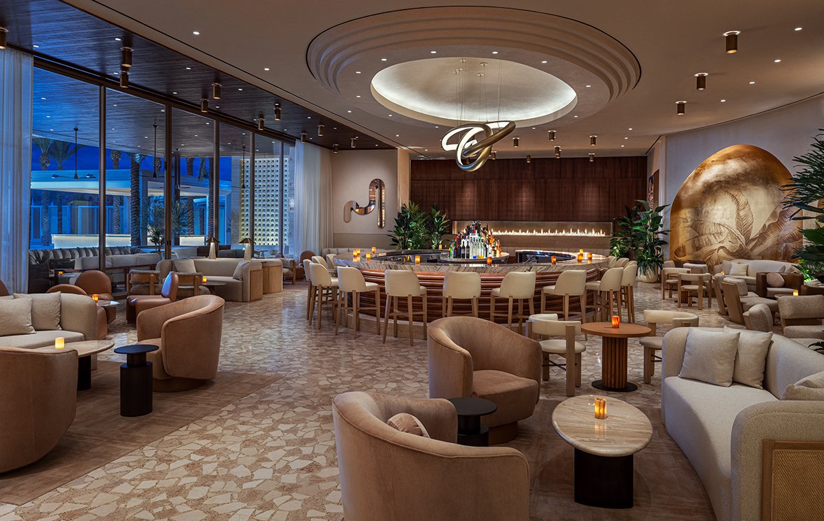Bel-Aire Lounge at Dusk (ยฉClint Jenkins)