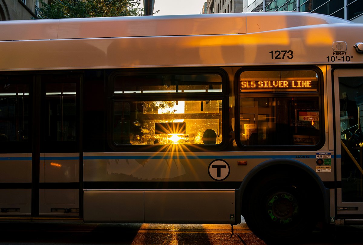Bus (ยฉLeo Moradi)