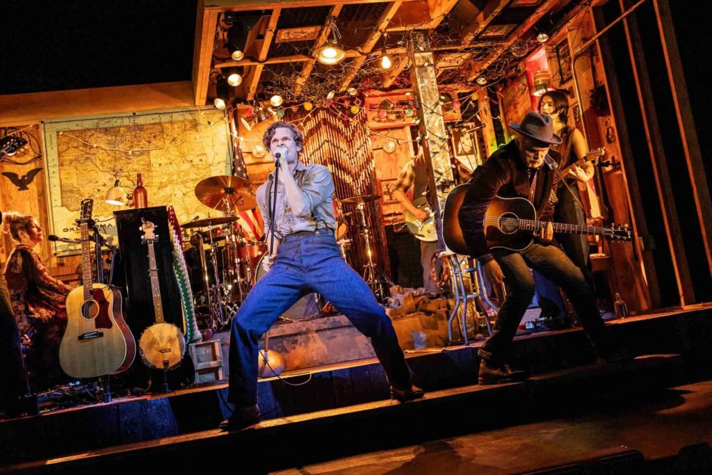 Dead Outlaw (©Matthew Murphy)
