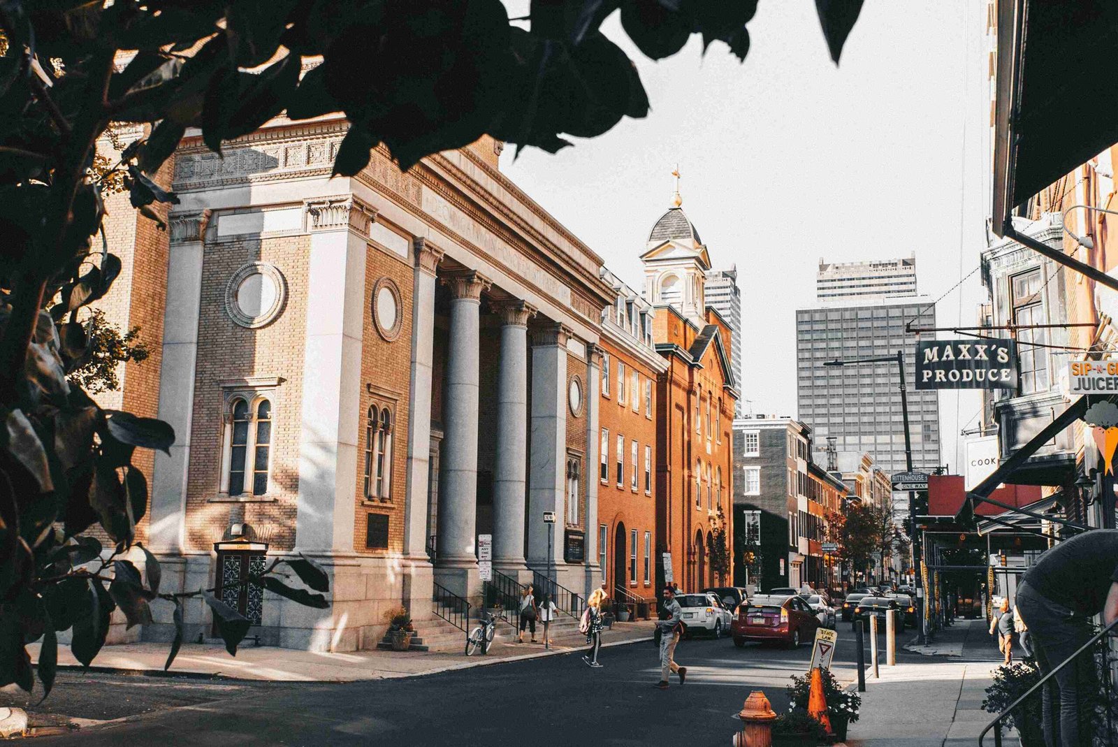 Philadelphia Spring (©Ethan Hoover)